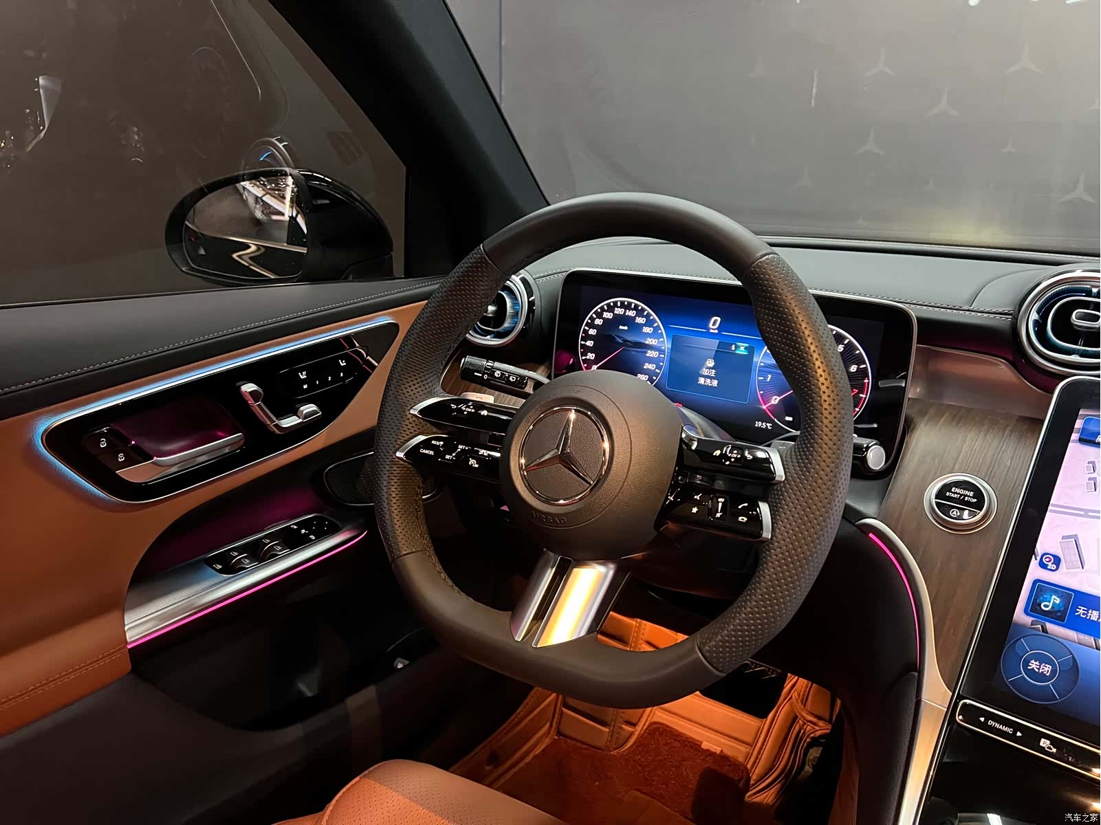 Mercedes-Benz GLC, 2025 18
