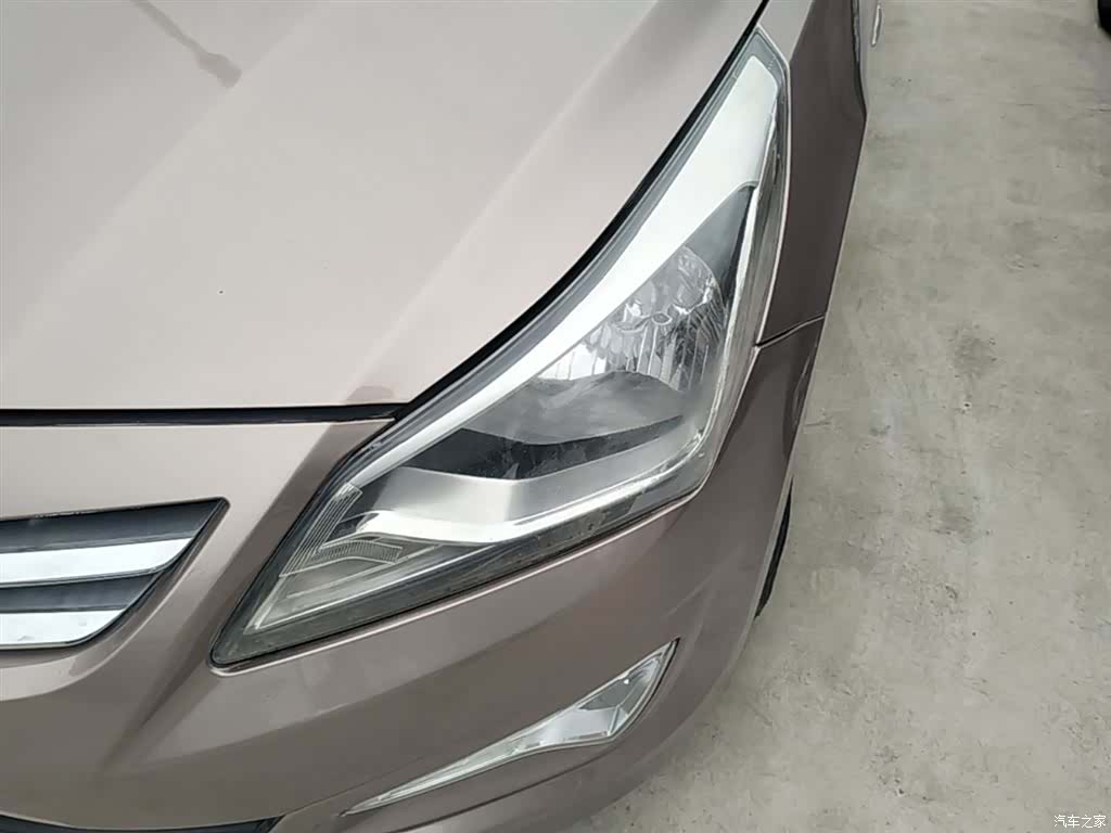 Hyundai GLS, 2015 24