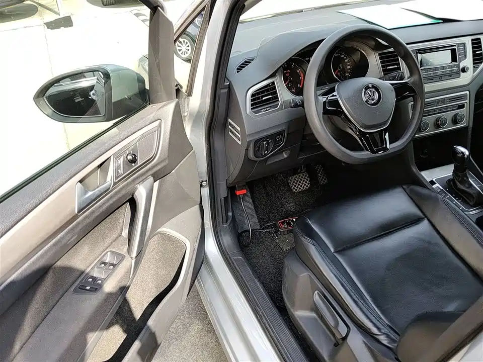 Volkswagen Golf*Jiayu