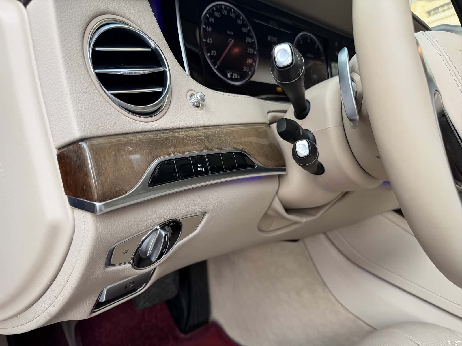 Mercedes-Benz S-Class, 2014 24