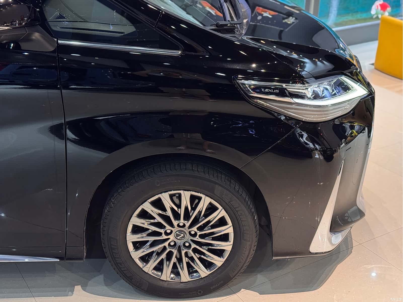 Lexus LM, 2022 11
