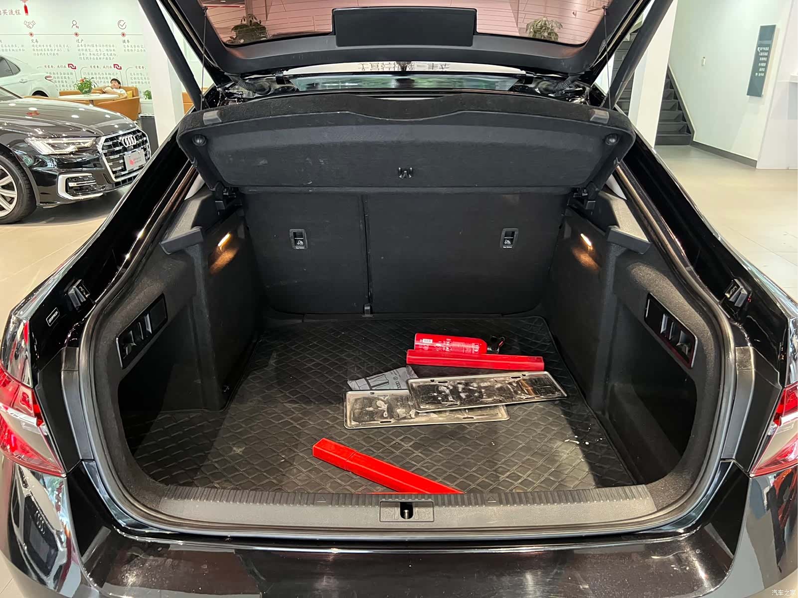 Skoda Superb, 2023 19