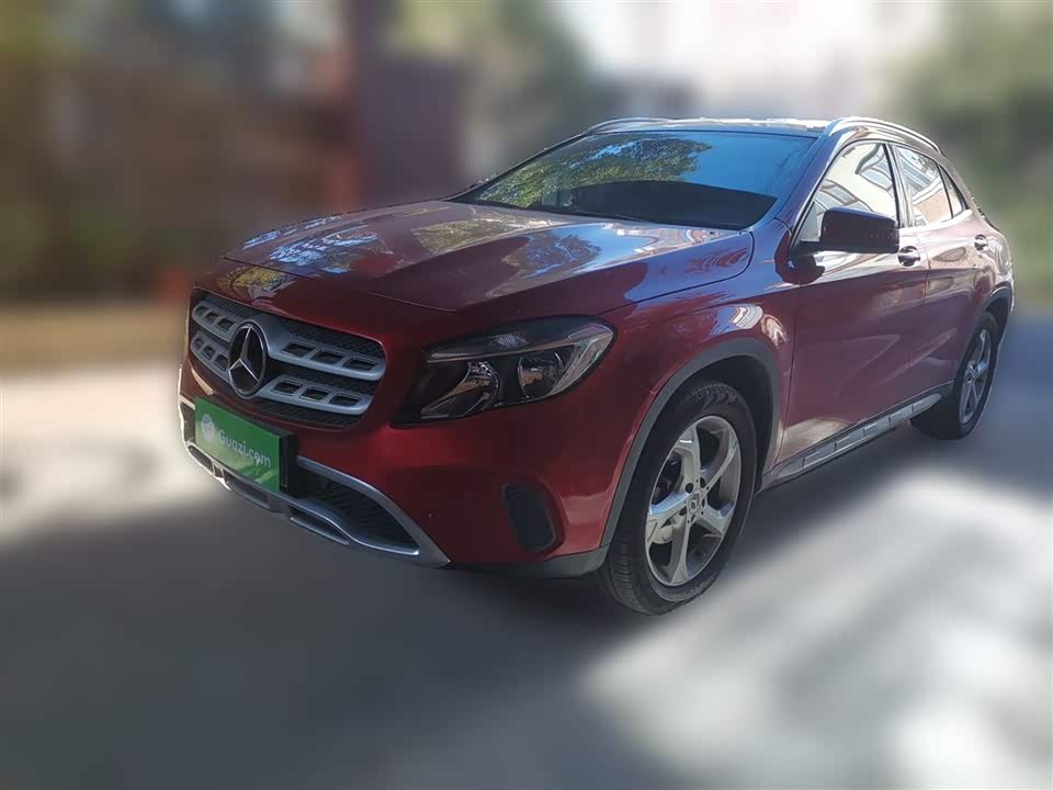 Mercedes-Benz GLA
