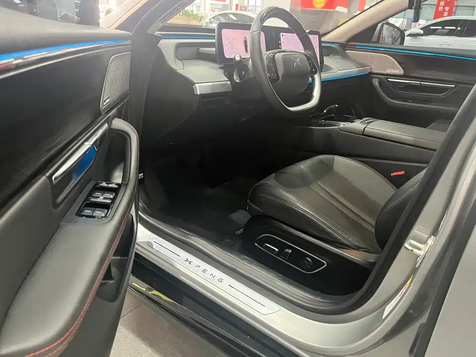XPENG P7