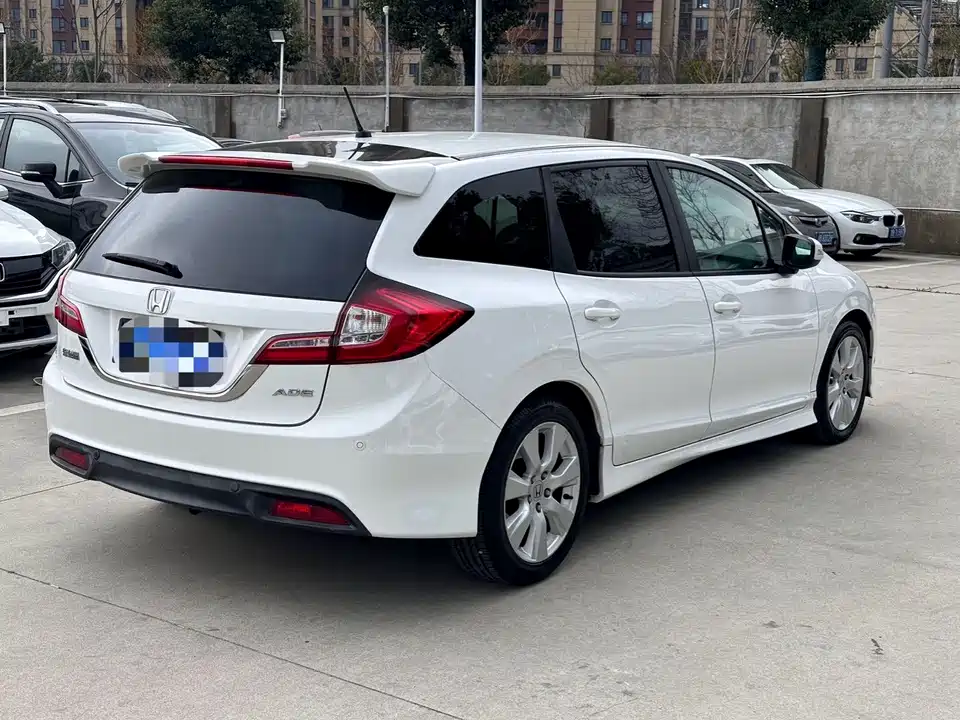 Honda Jade