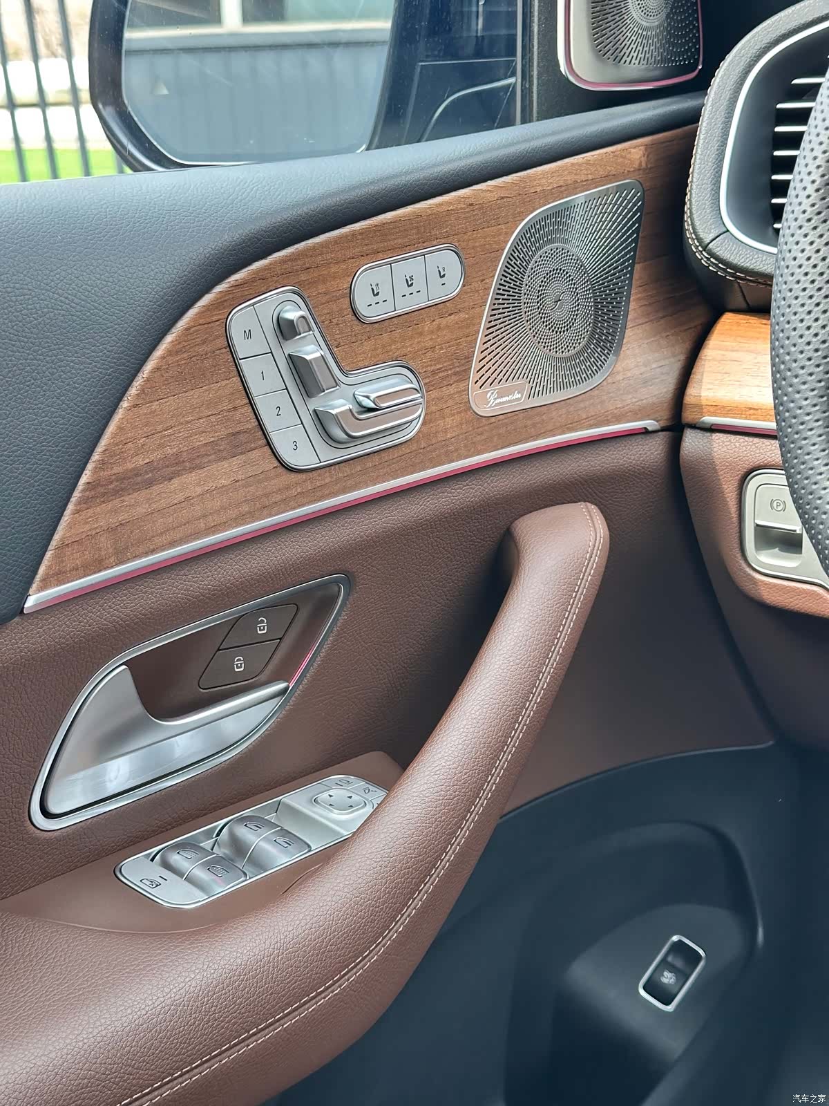 Mercedes-Benz GLS, 2024 26