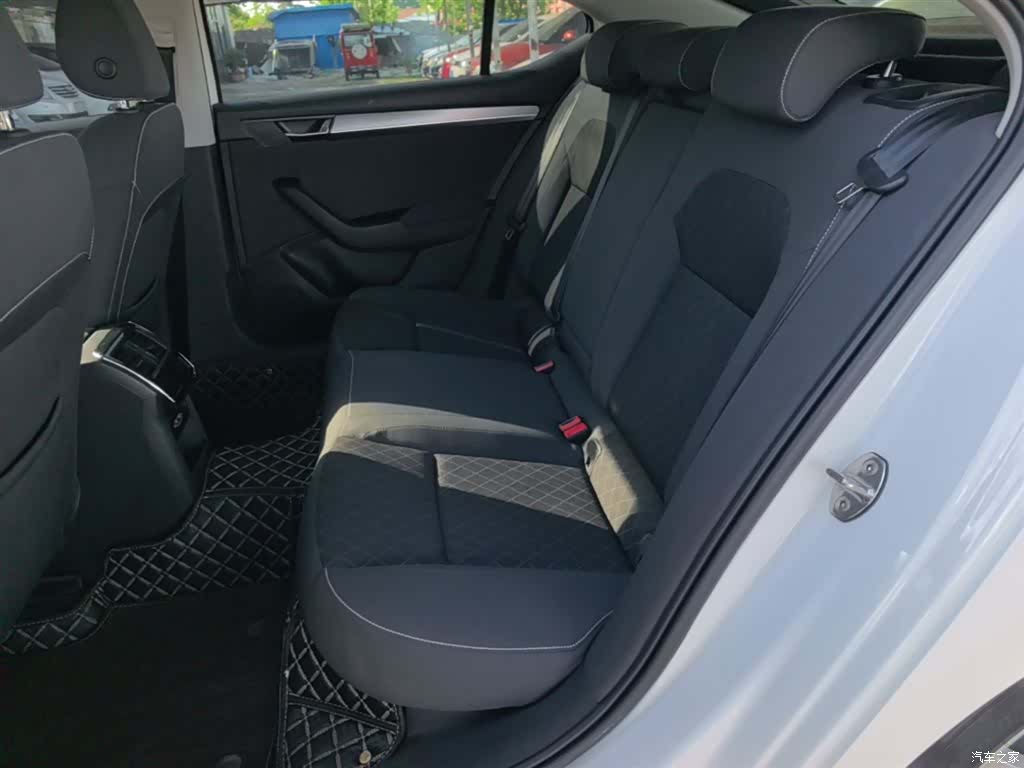 Skoda Superb, 2021 17