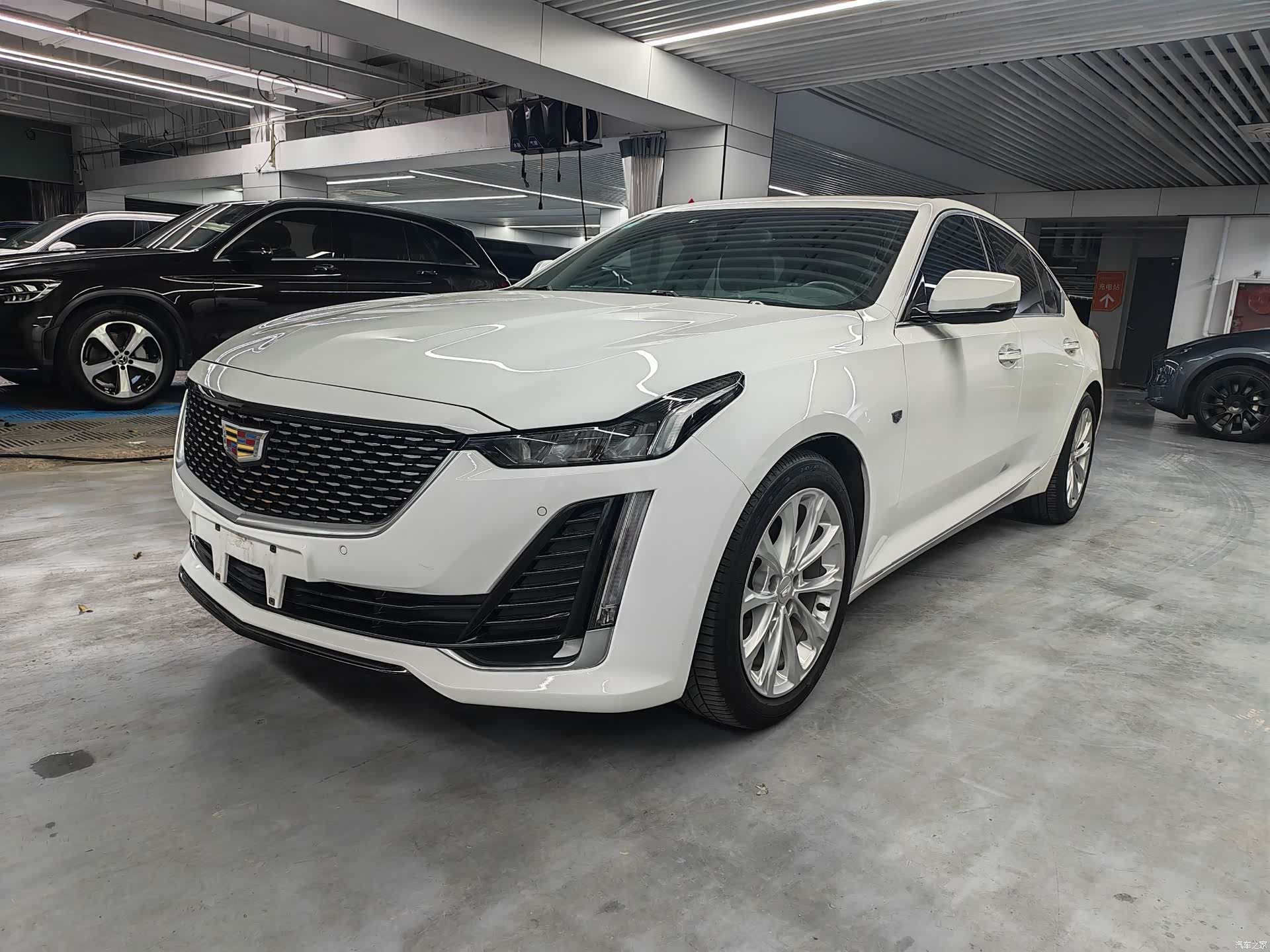 Cadillac CT5, 2022 1