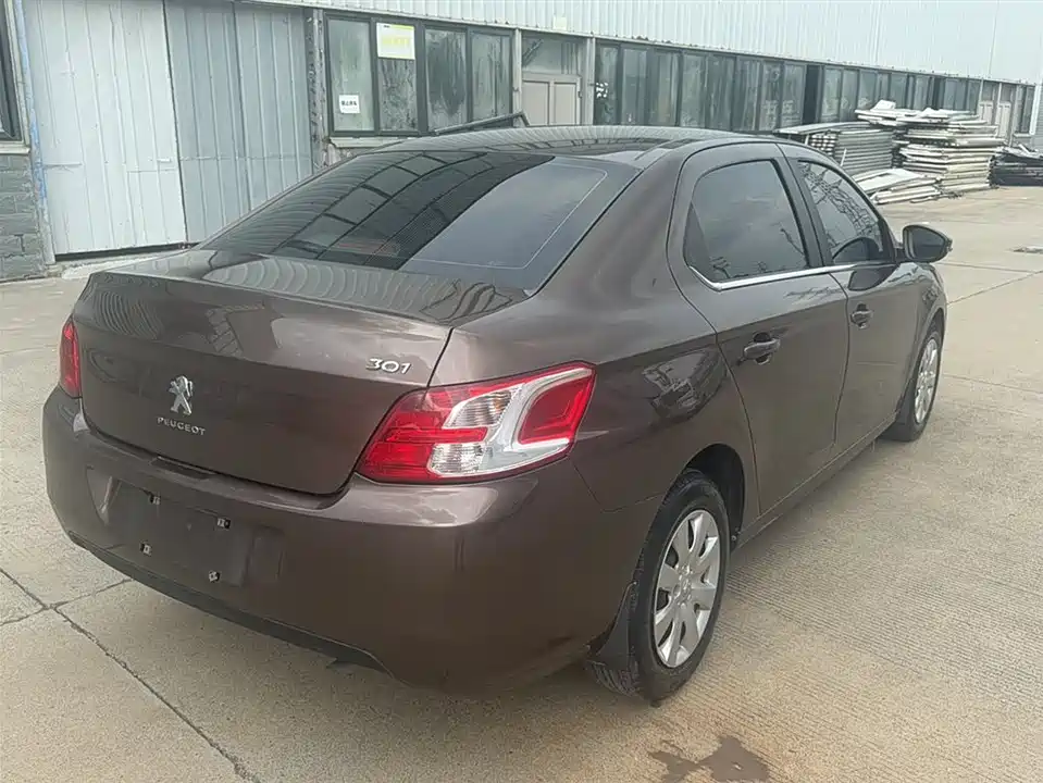 Peugeot 301