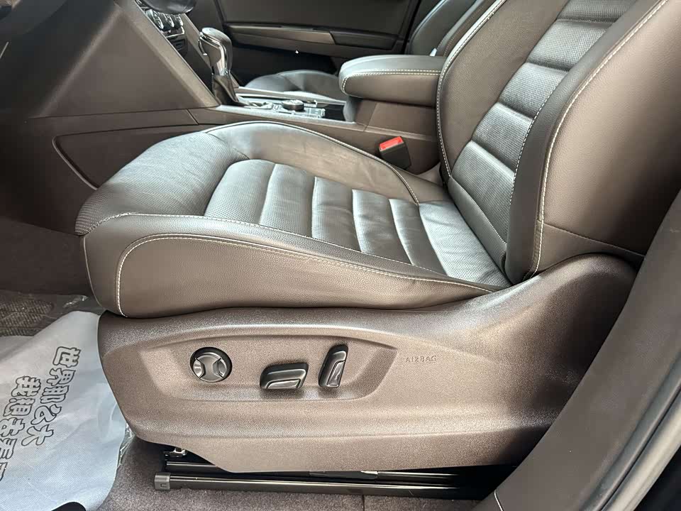 Volkswagen Tourang