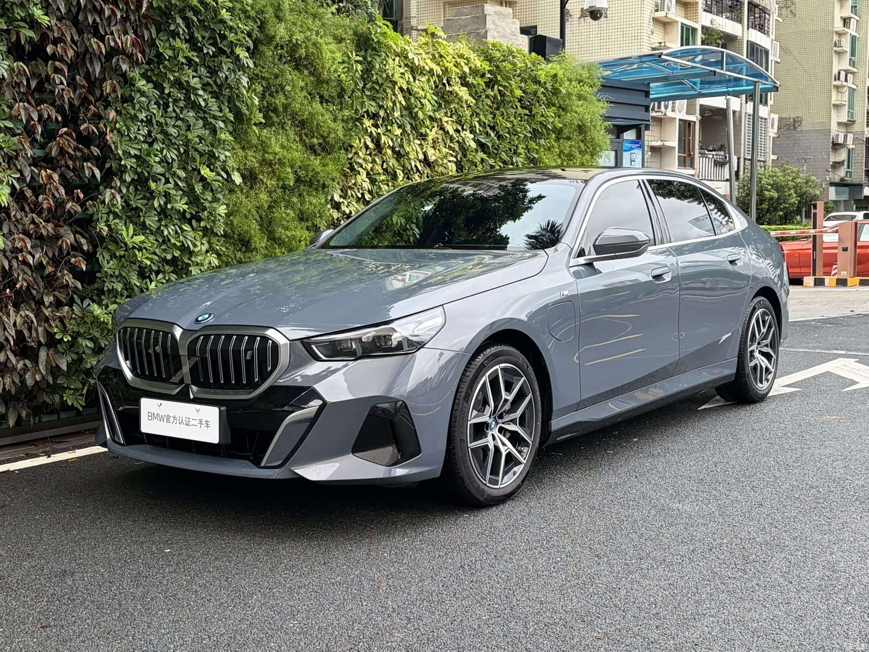 BMW i5, 2024 1