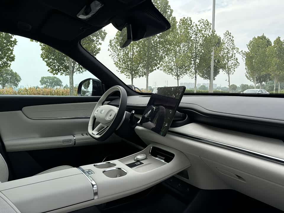 Changan Q07