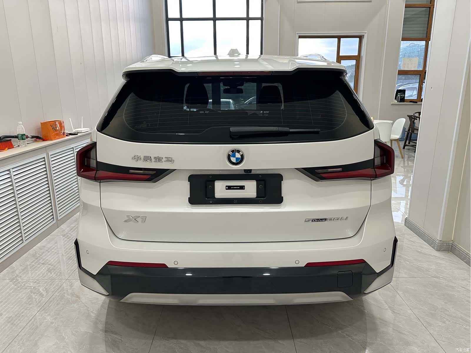 BMW X1, 2023 все фото