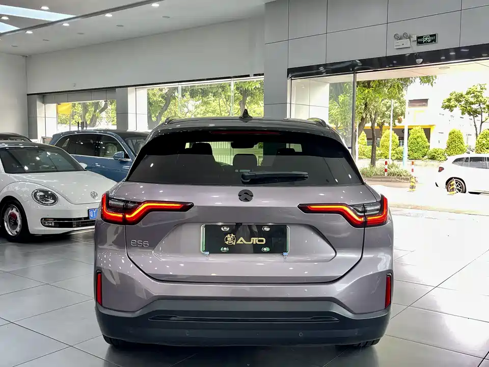 NIO ES6