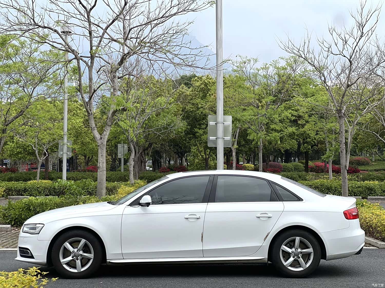 Audi A4L, 2016 7