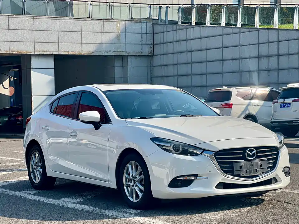 Mazda 3 Angkesaila