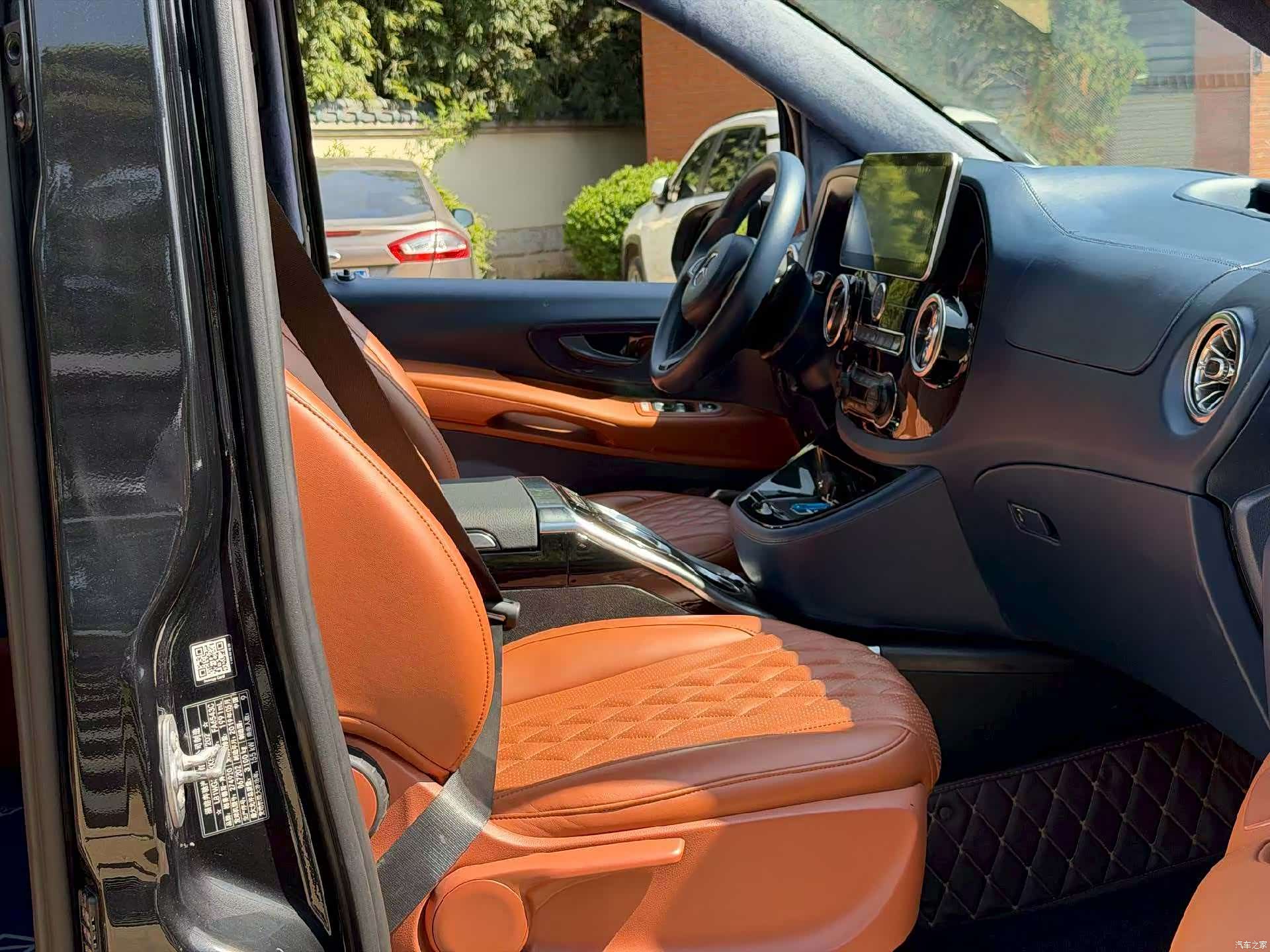 Mercedes-Benz 9, 2019 6