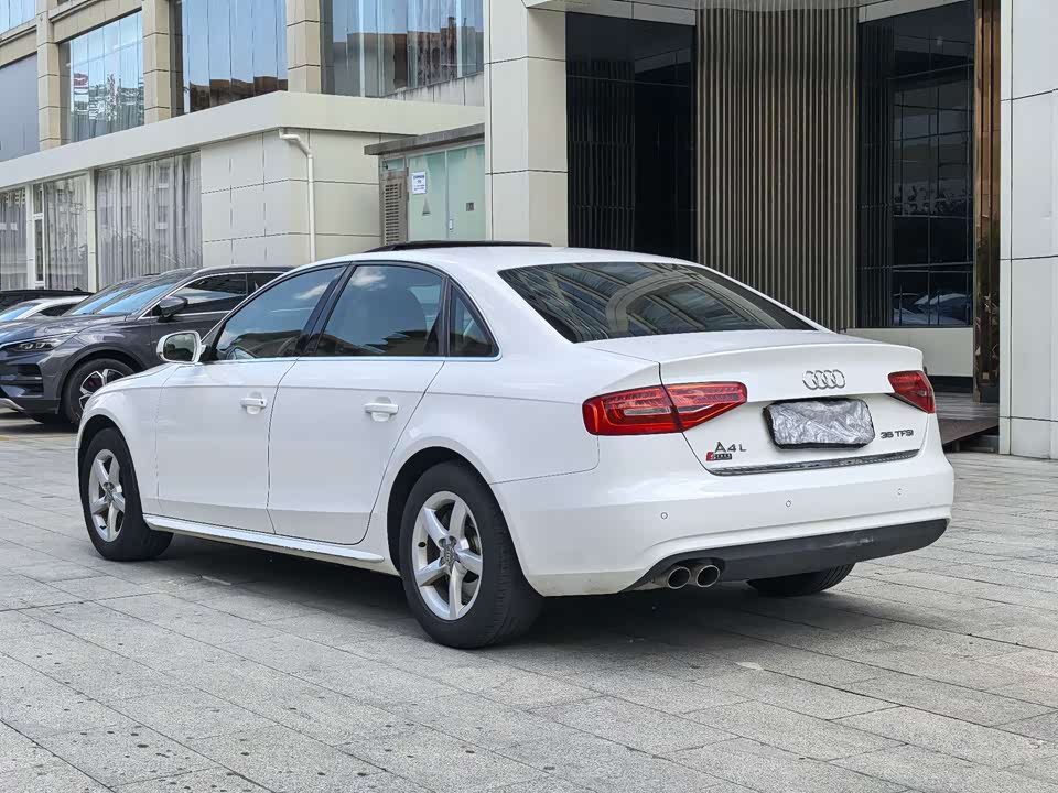 Audi A4L