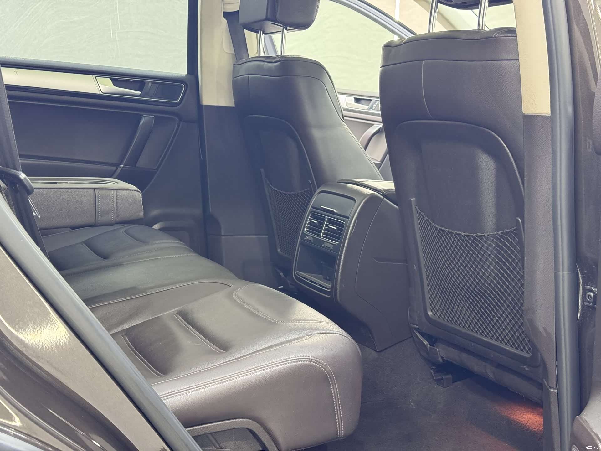 Volkswagen Touareg, 2016 12
