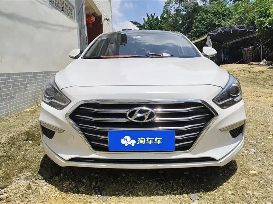 Hyundai Name picture
