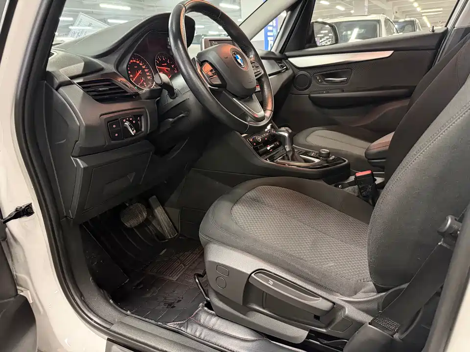 BMW 2 series station wagon