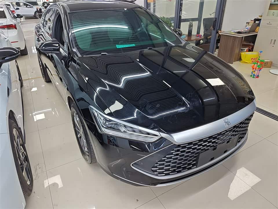 BYD Qin Yuan BYD Qin Yuan
