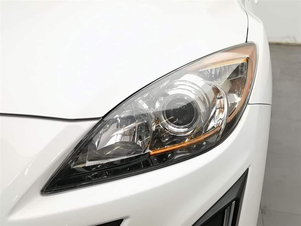 Mazda 3 star Cheng Mazda 3 star Cheng