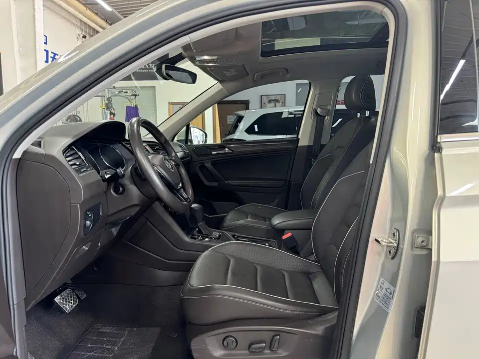 Volkswagen Tiguan L