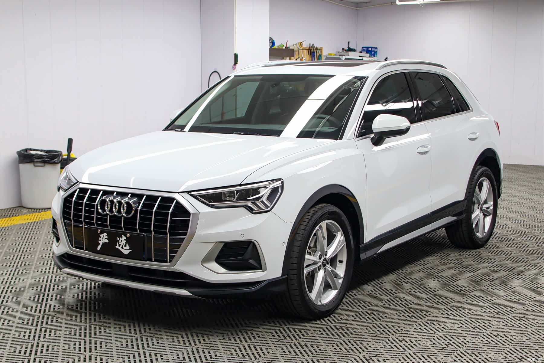 Audi Q3, 2023 1