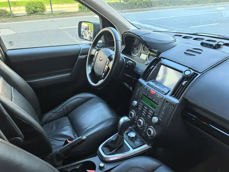 Land Rover Freelander 2