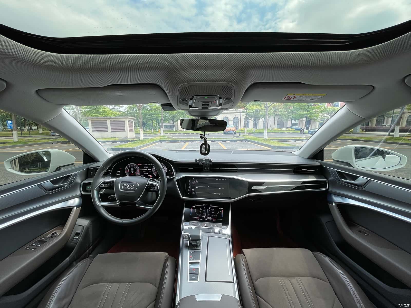 Audi A7L, 2023 15
