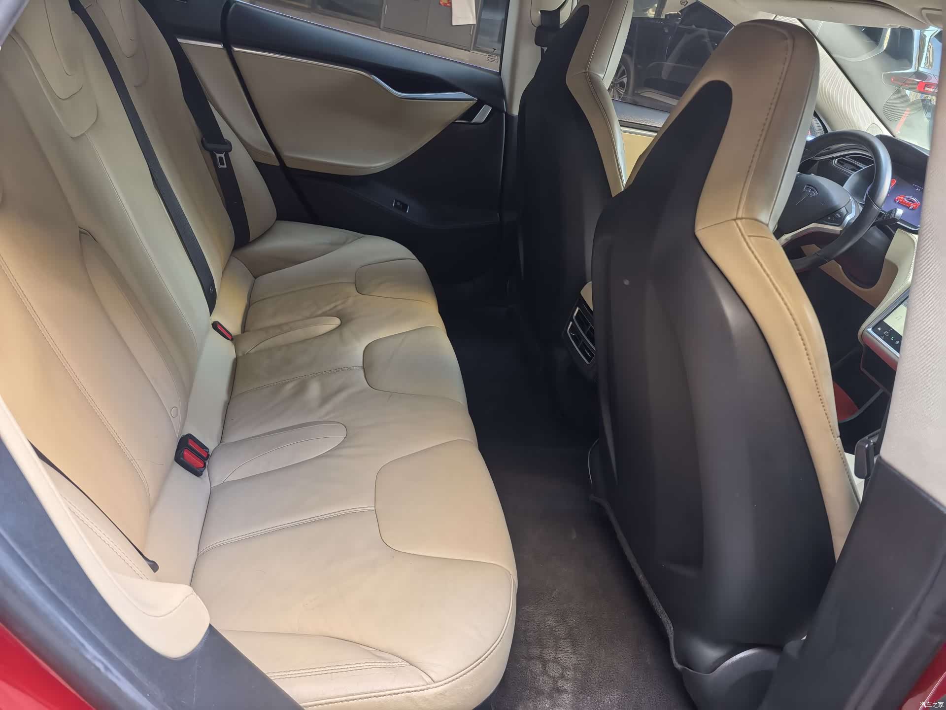Tesla Model S, 2016 7