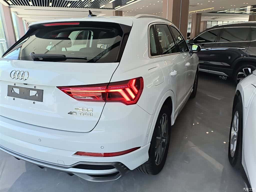 Audi Q3, 2023 8