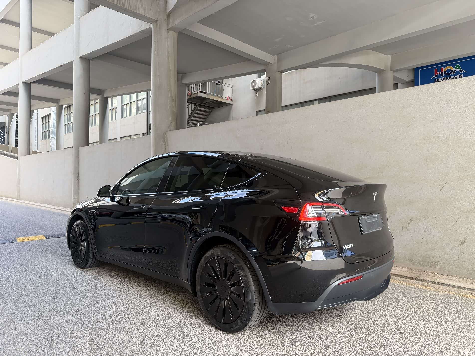 Tesla Model Y, 2022 все фото