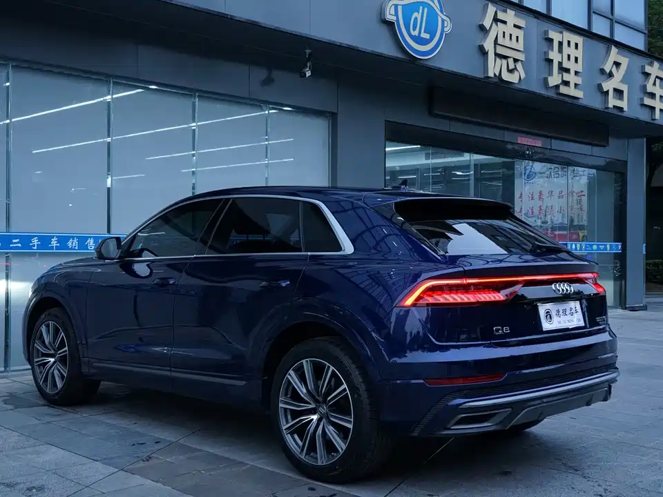 Audi Q8