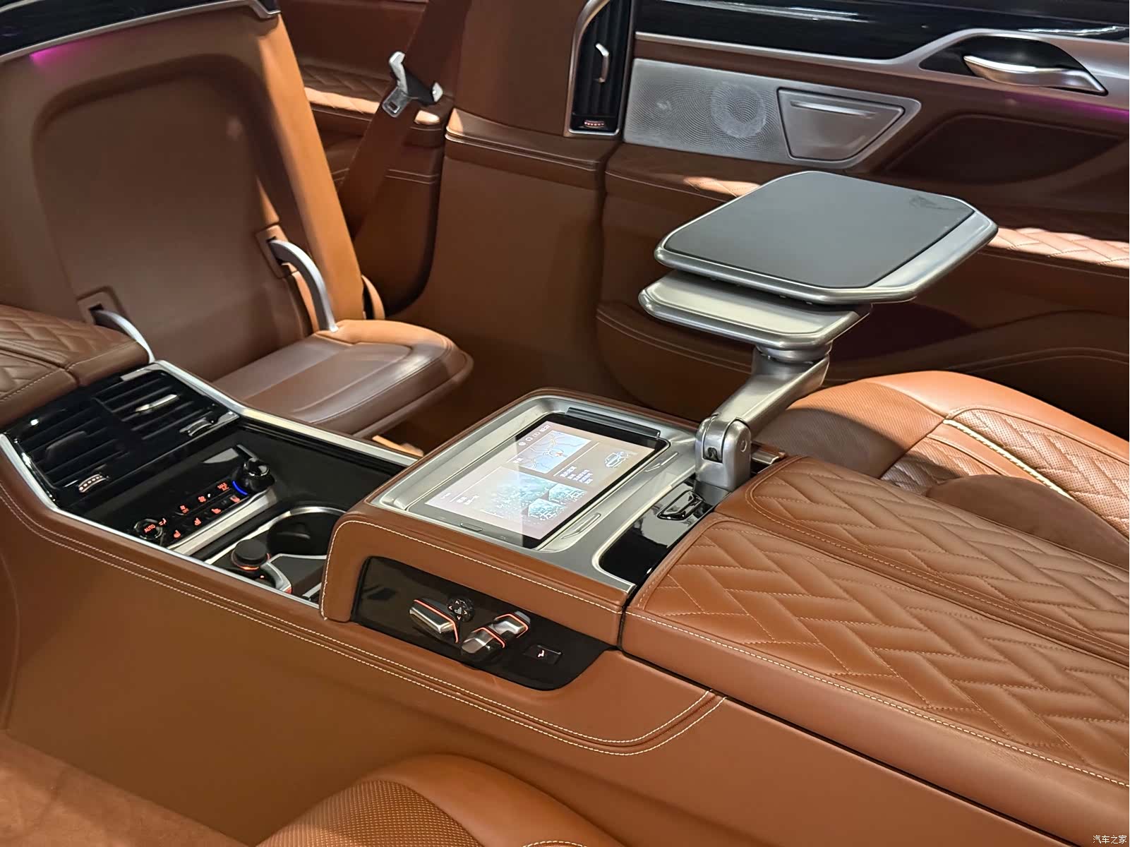 BMW 7 Series, 2020 10