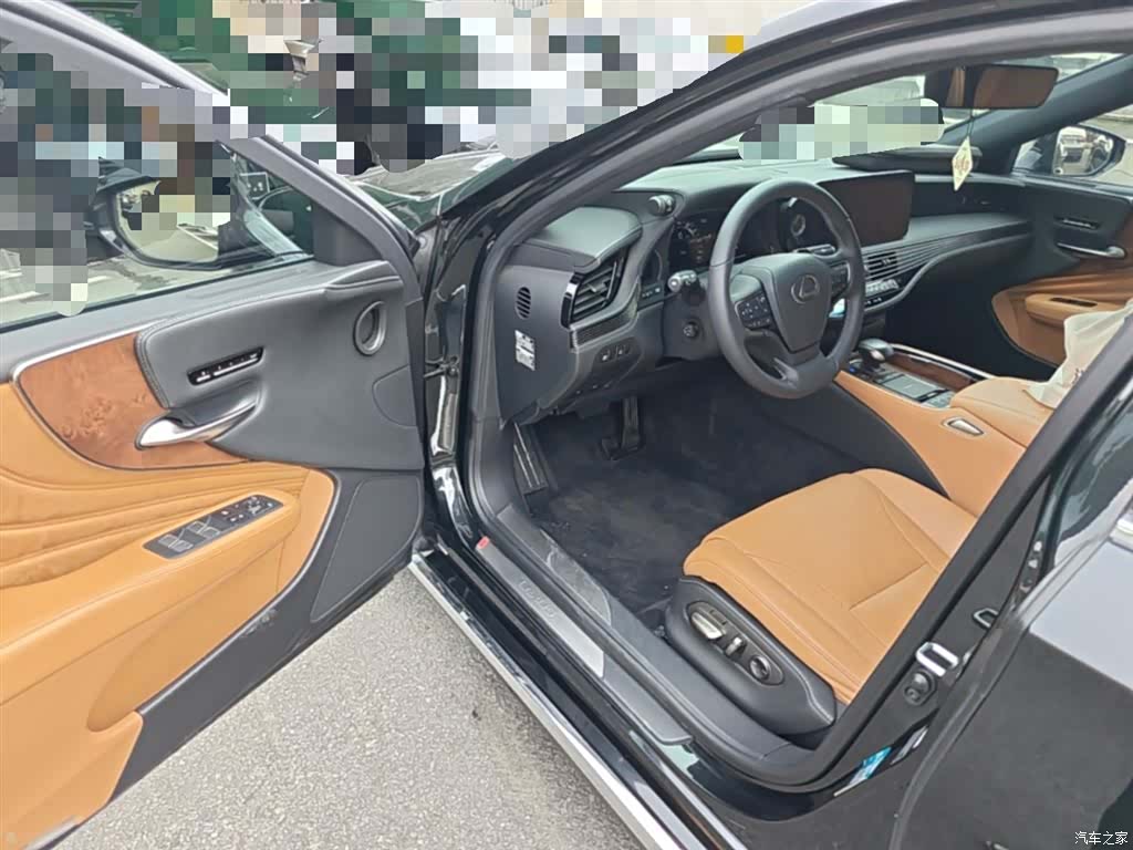 Lexus LS, 2021 16