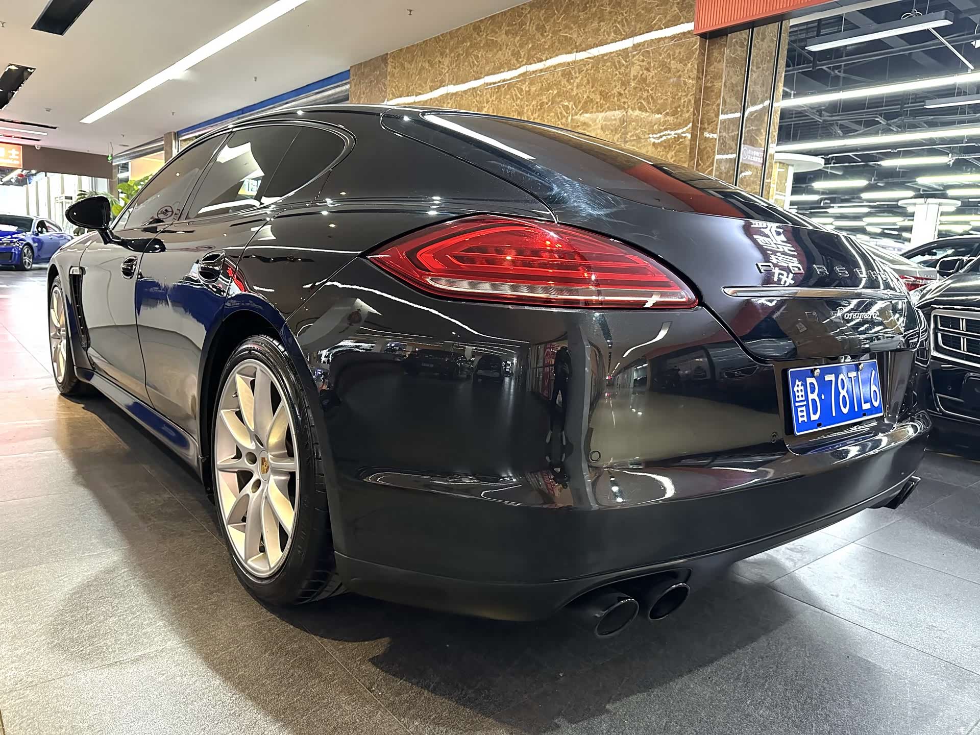 Porsche Panamera, 2010 все фото