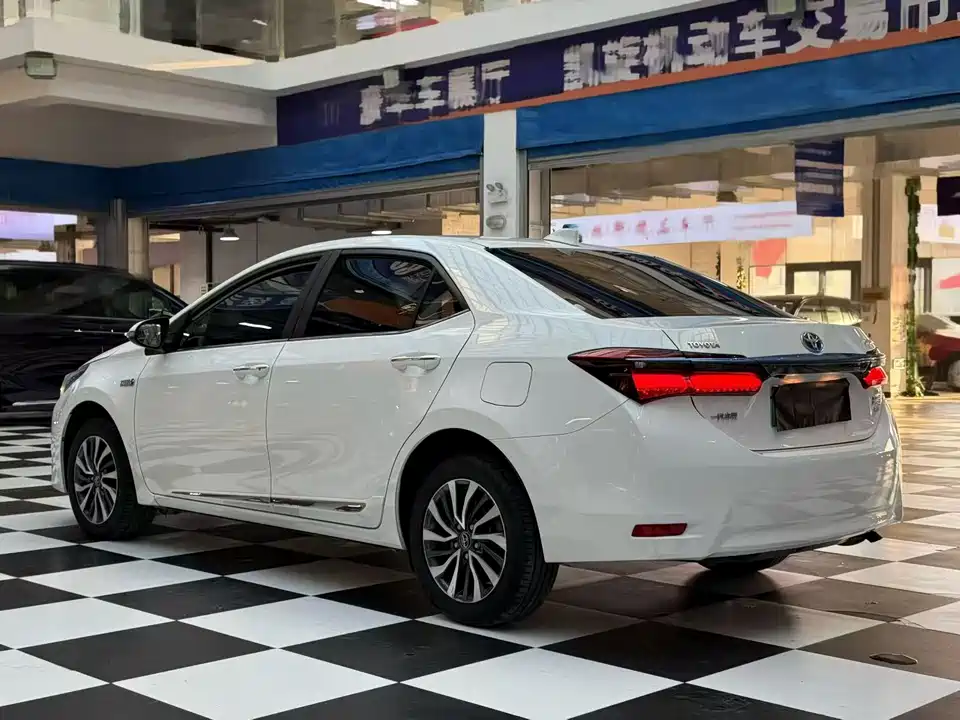 Toyota Corolla dual engine E+