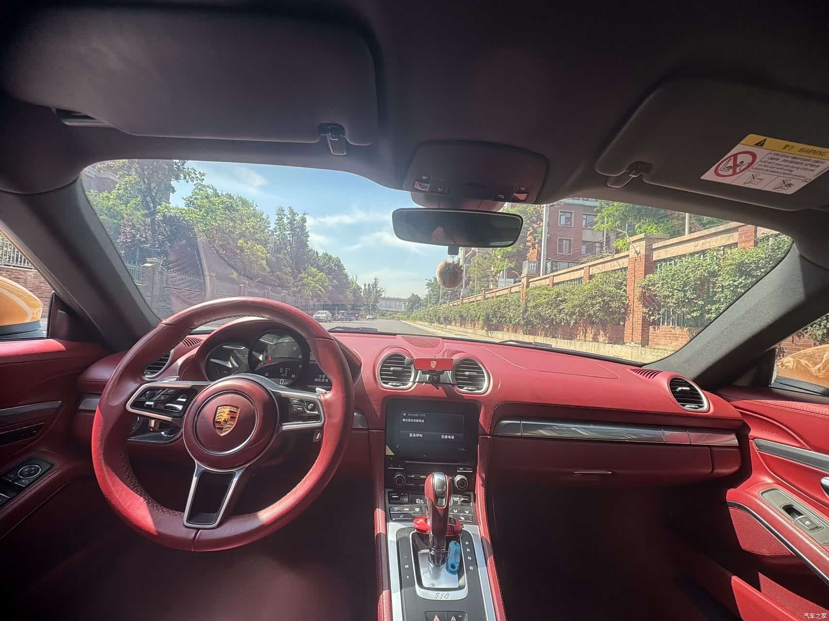 Porsche Cayman, 2021 4