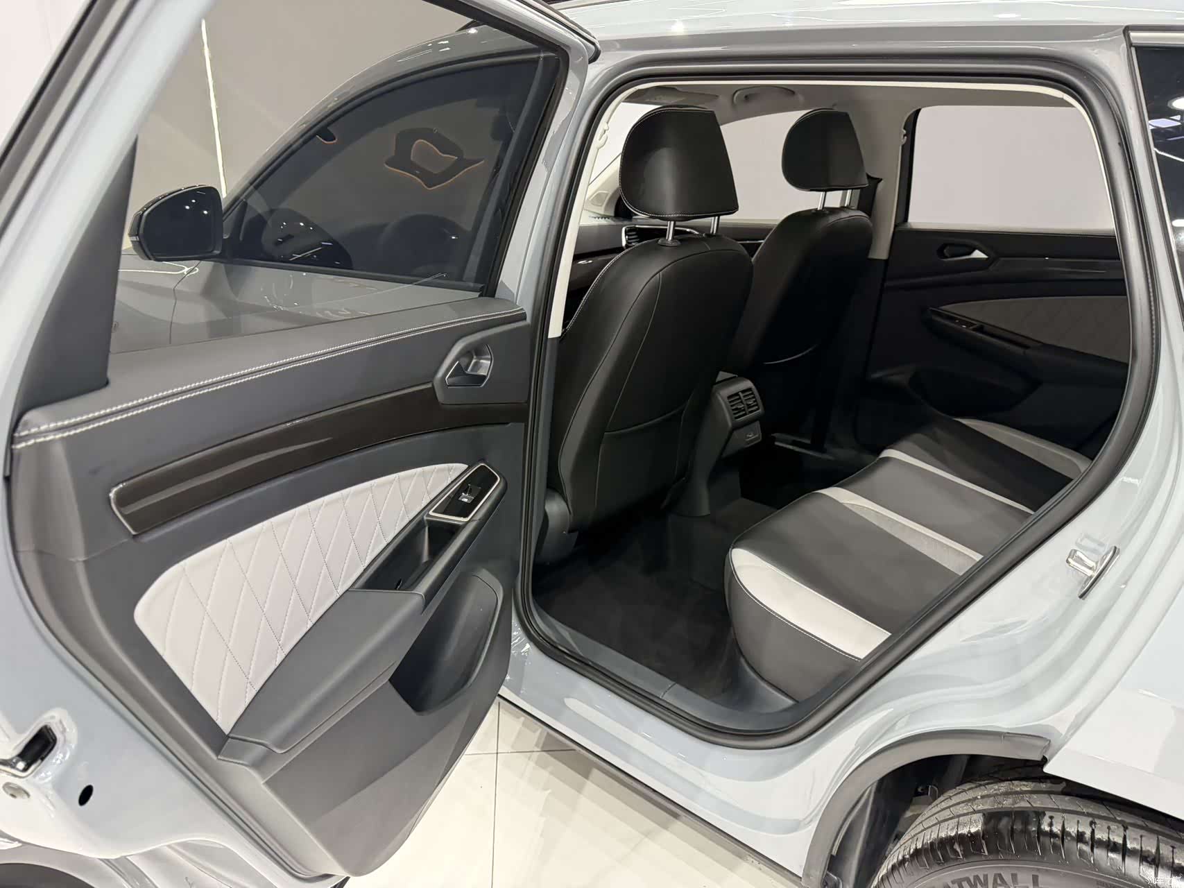 Volkswagen VS7, 2023 16