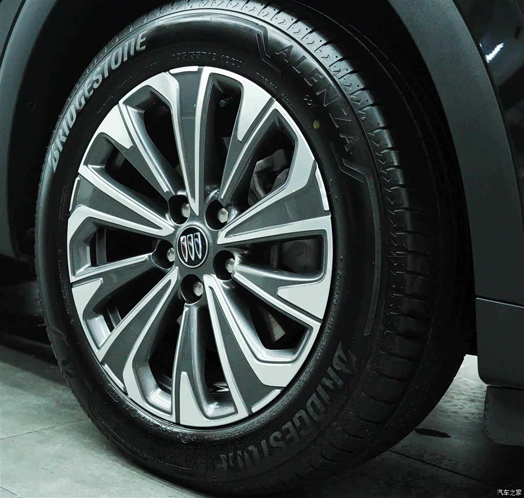 Buick Envision Plus, 2024 13
