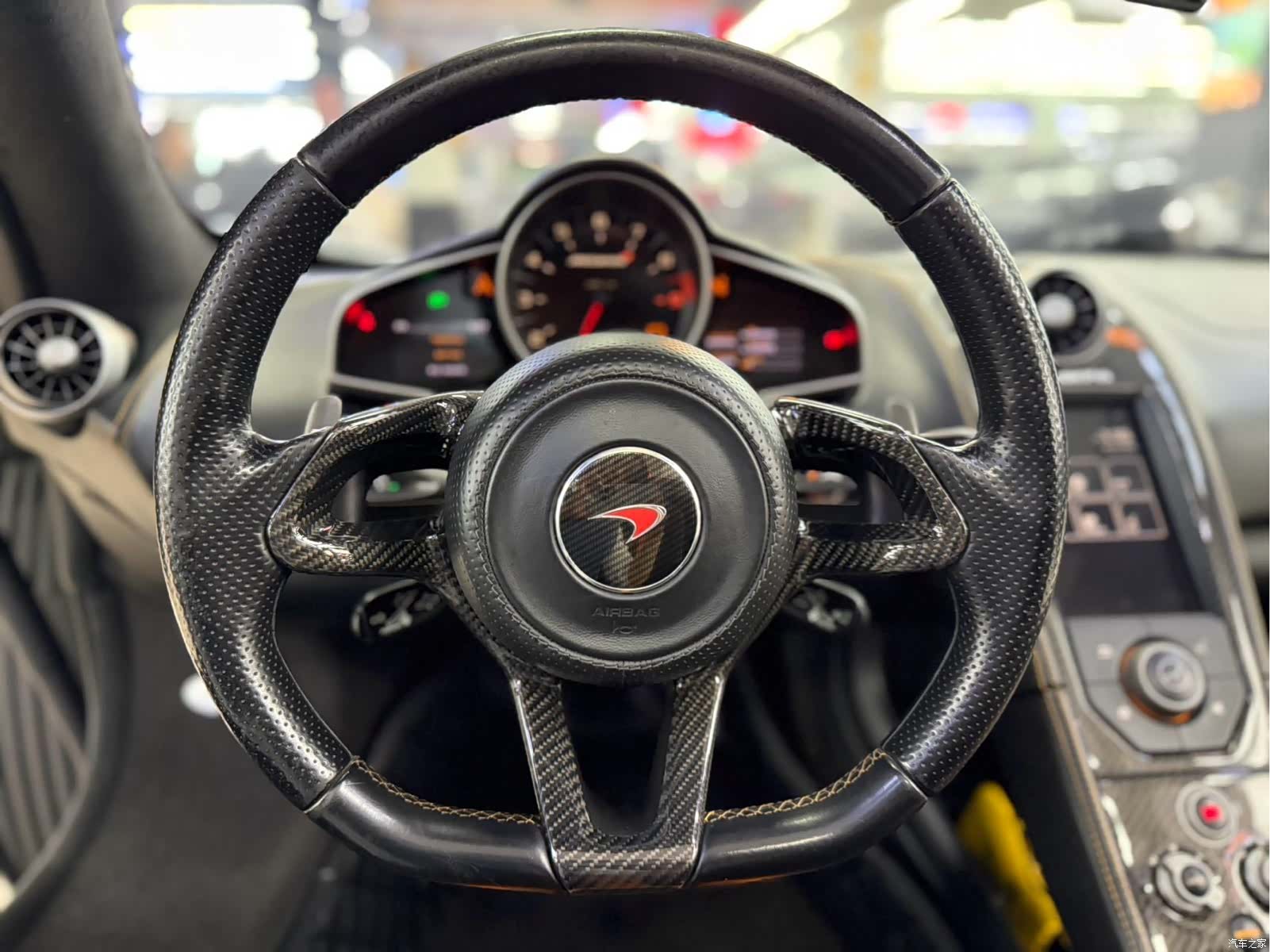McLaren 650S, 2017 8