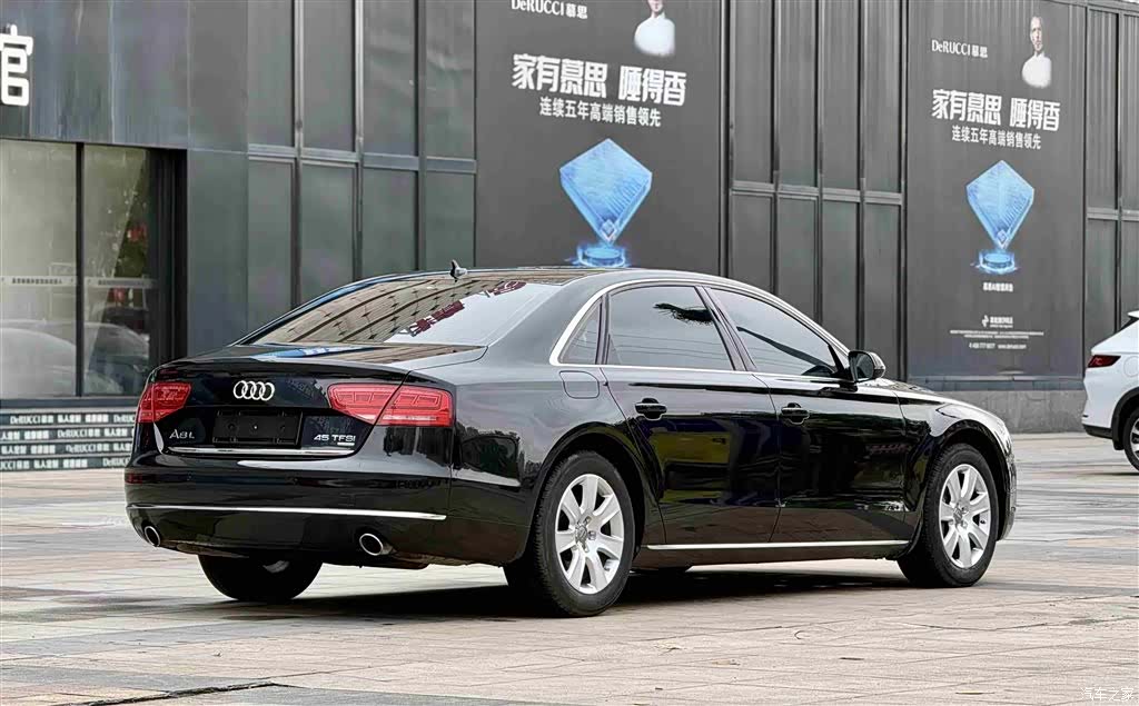 Audi A8L, 2014 3