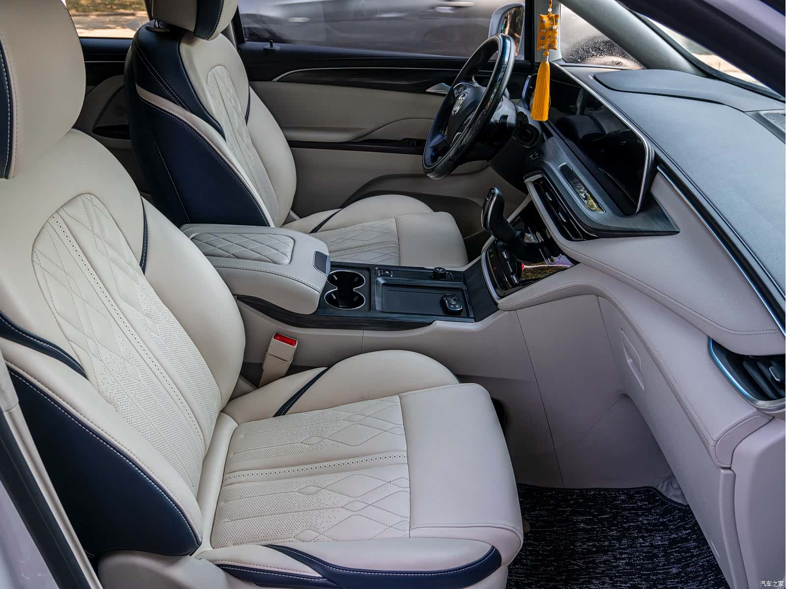 Buick GL8, 2021 9
