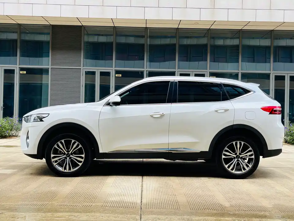 Haval F7