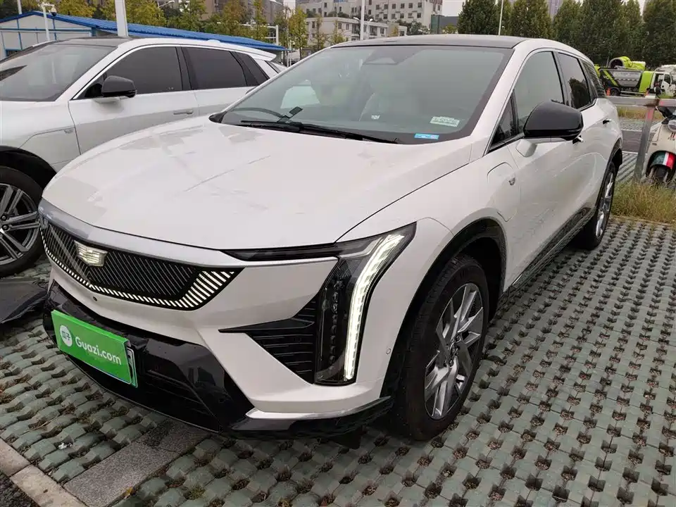 Cadillac IQ Aoge