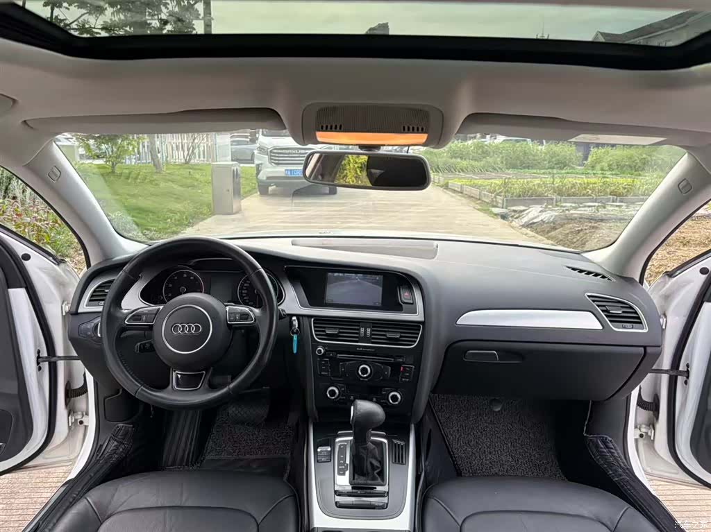 Audi A4L, 2015 4