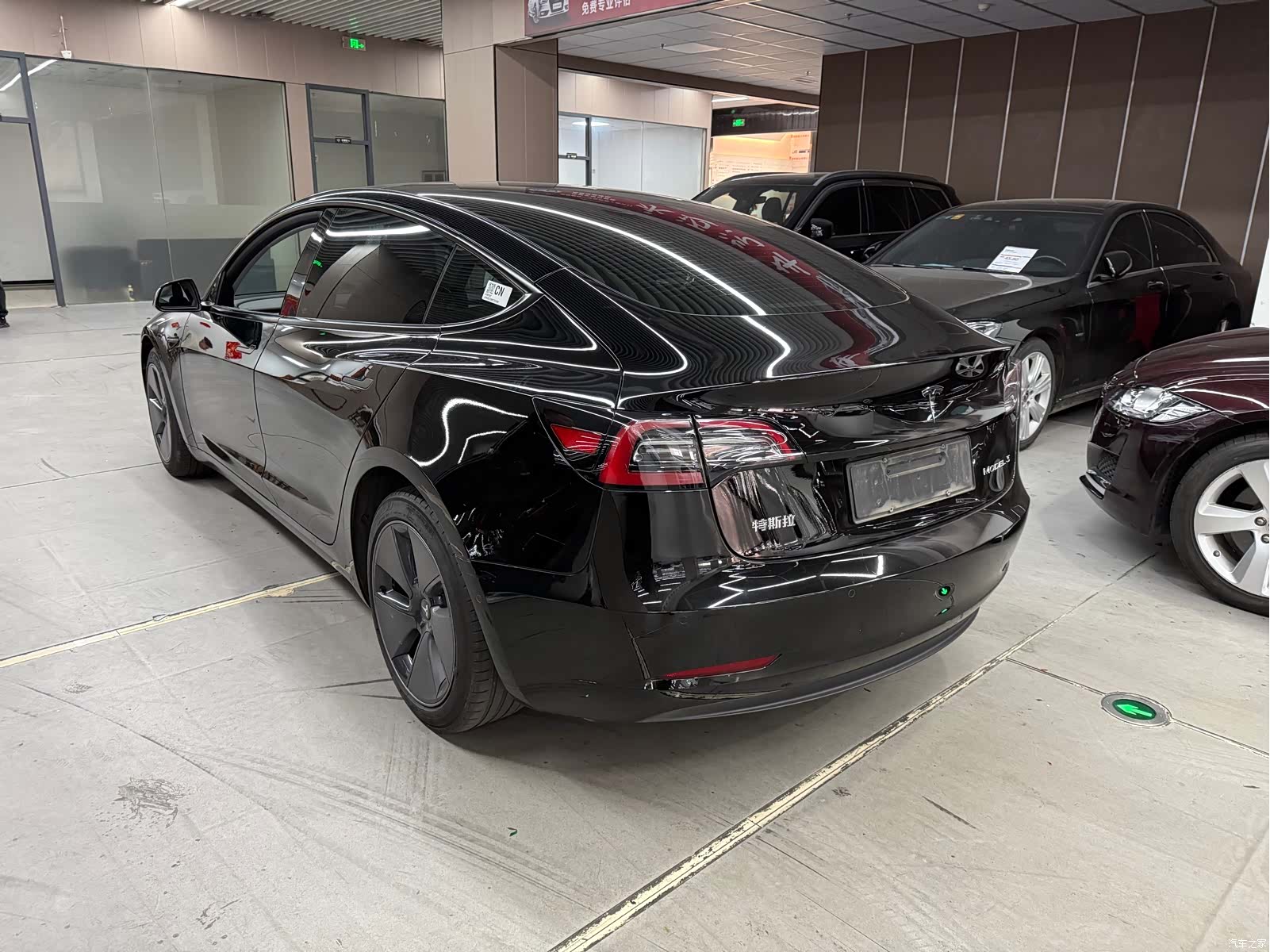Tesla Model 3, 2023 12