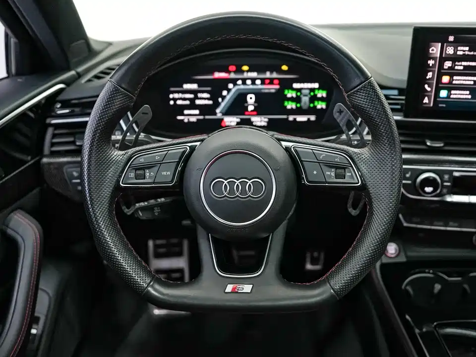 Audi S4